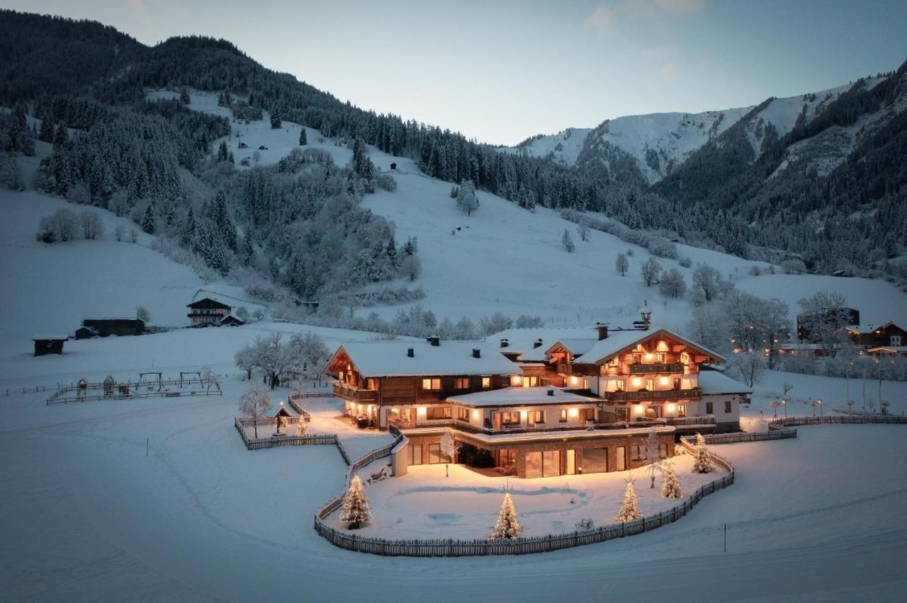Schmiedhof Gut Lägenhet Grossarl Exteriör bild